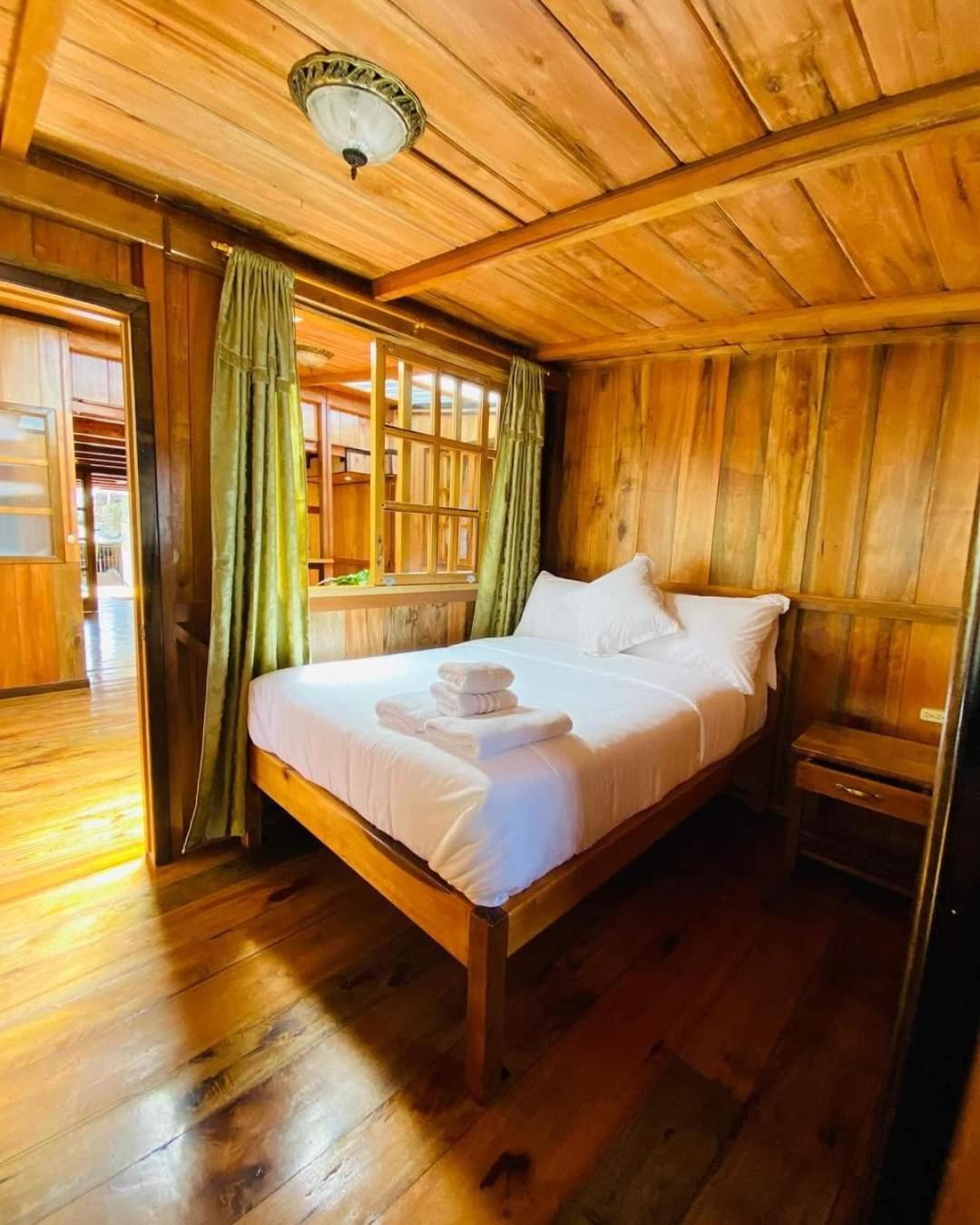 Guayabo Hostal Mindo Kültér fotó