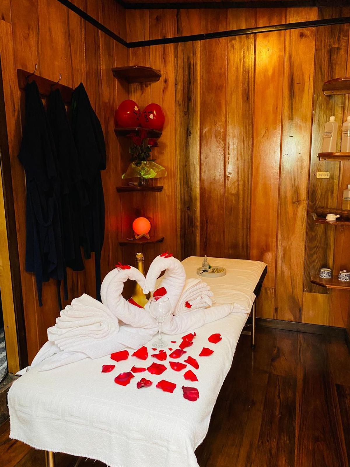 Guayabo Hostal Mindo Kültér fotó
