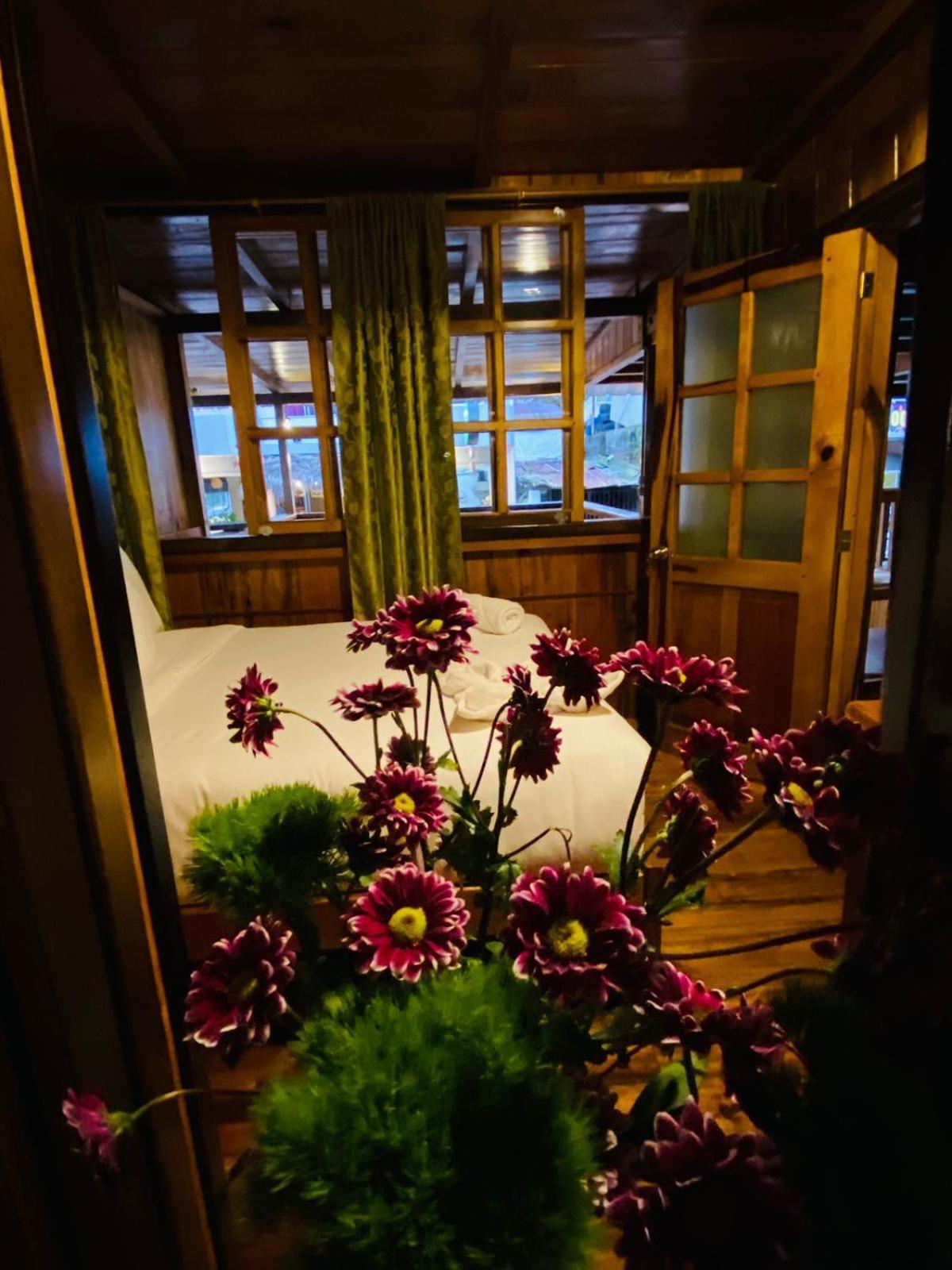 Guayabo Hostal Mindo Kültér fotó